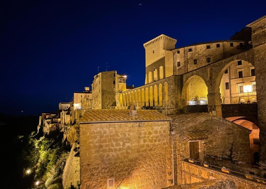 Hotel Km 0 Dal Centro By Tiziana Monaldi Pitigliano Exterior foto